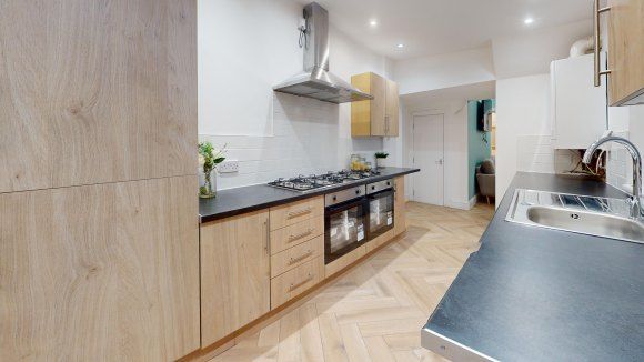 hD9Xsfht8Ed-Kitchen