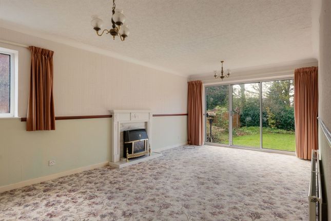 47,, Holly Road, Poynton photo 3