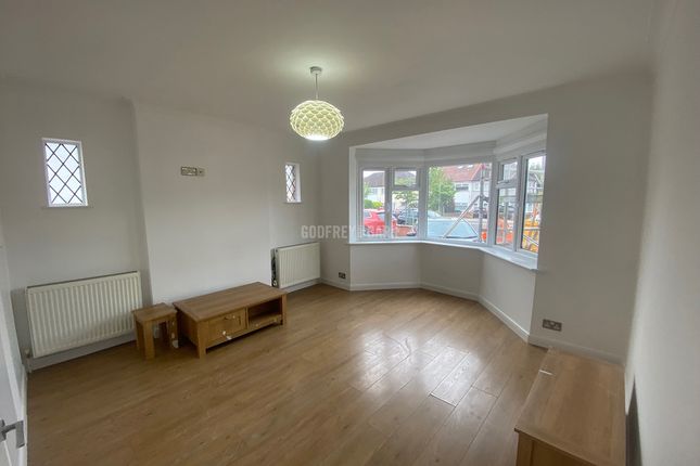 Devonshire Road, Mill Hill East photo 5