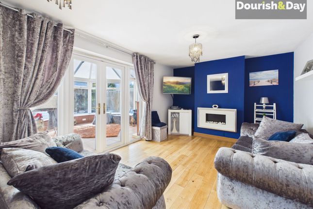 7 Bartlett Close, Stafford photo 2