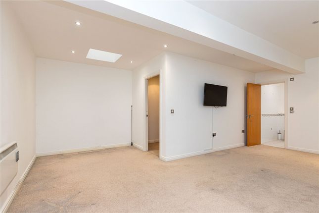 14, Dixon Court, Macclesfield photo 4