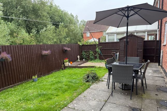 18, Coxmoor Close, Grantham photo 4