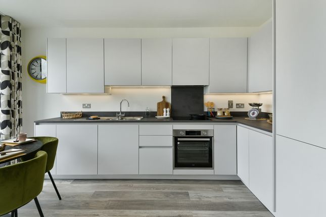  A11.06 Flat 72- three bed SO, Burnt Oak Broadway, Edgware photo 3