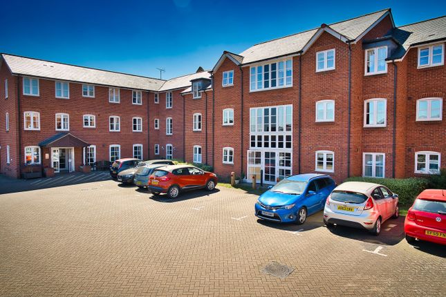 Property for sale in Whitings Court, Paynes Park, Hitchin