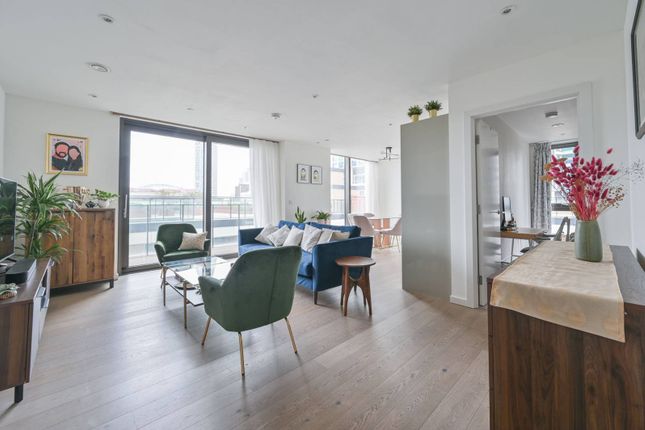 Thumbnail Flat to rent in Elephant And Castle, Elephant And Castle