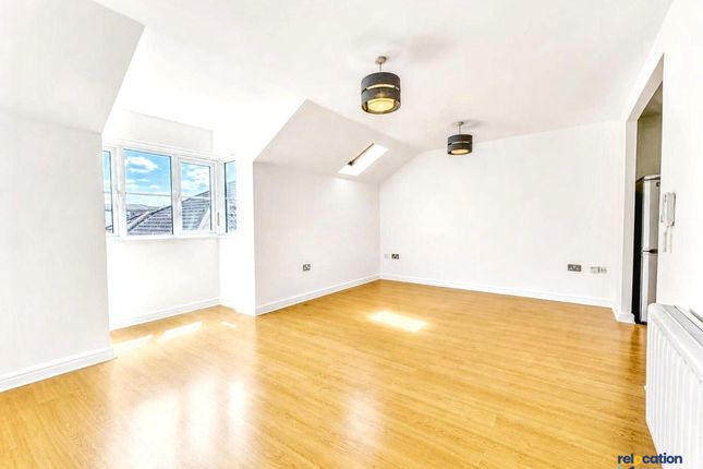 55 Ottawa Court, Broxbourne photo 2