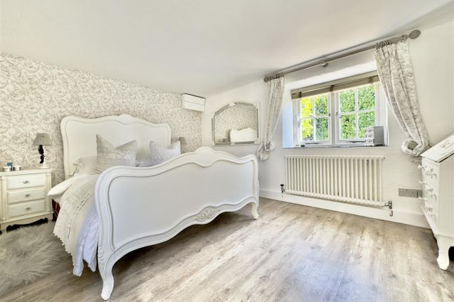 Cottage Bedroom One.Jpeg