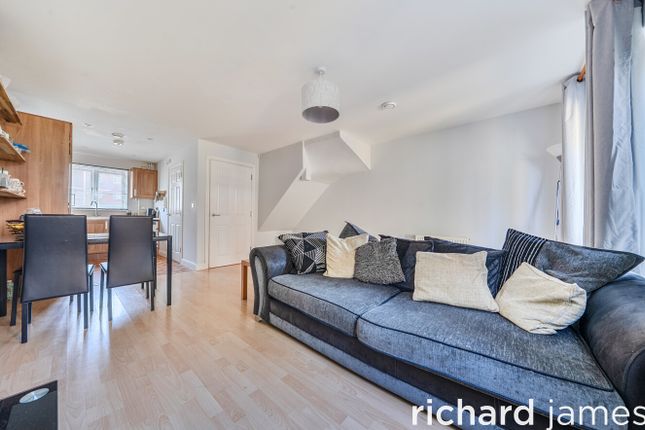 36, Marlborough Road, Swindon photo 5