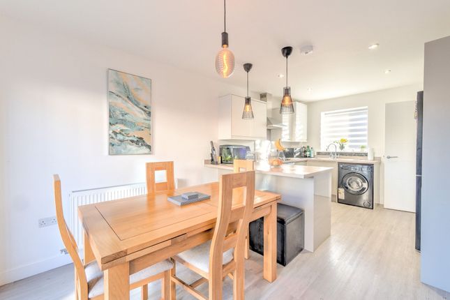 2 Taiga Place, Worksop photo 2