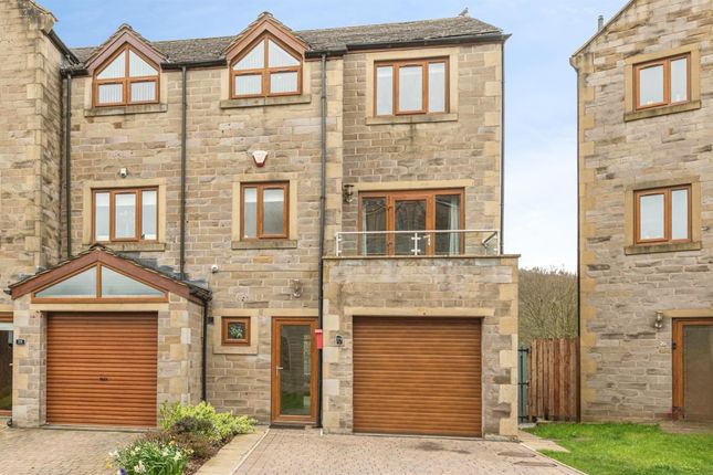 4-bed house on 19, Victoria Mills, Holmfirth, £450,000