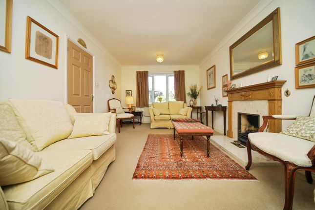 10, Hay Barn Meadow, Bury St. Edmunds photo 4