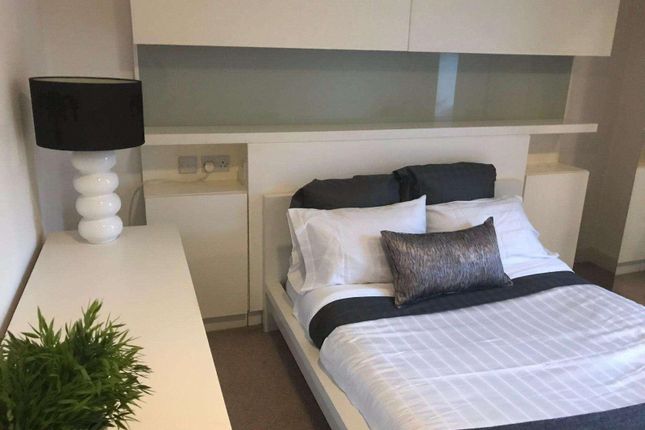 Apt 86, Birmingham photo 3