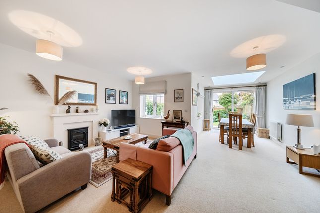 2 Oakford Park, Chichester photo 3