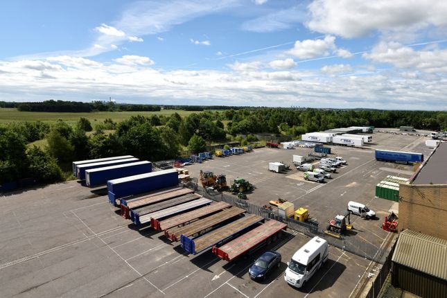 Land to let in Selby Road, Riccall, York