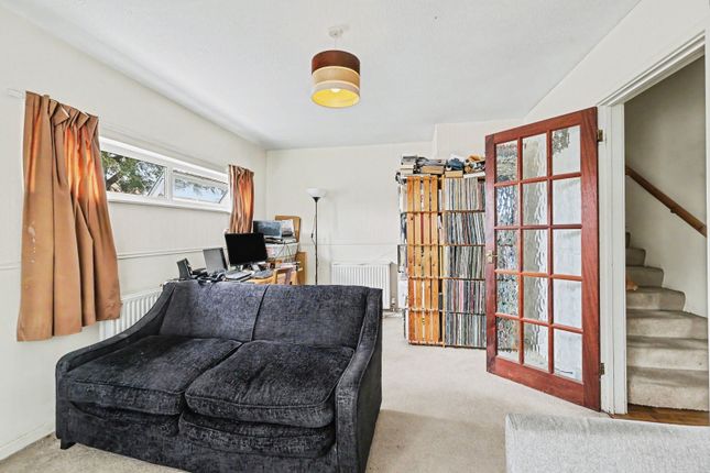 3, Lone Pine Court, Northampton photo 2