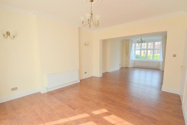 Thumbnail Semi-detached house to rent in Rotherwick Road, Golders Green, London