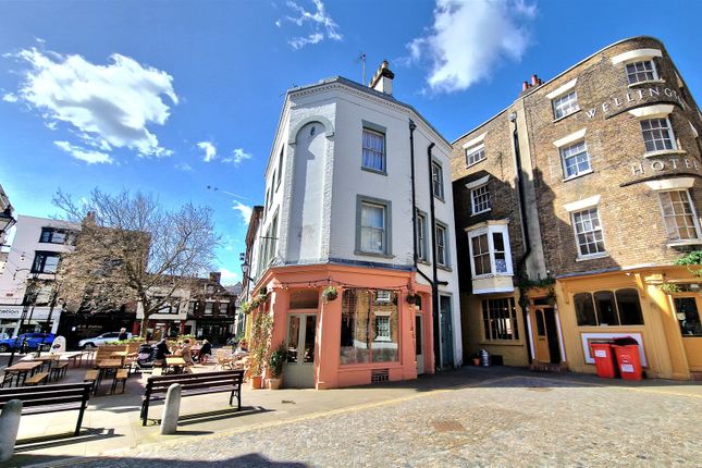 Flat to rent in Market Place, Margate