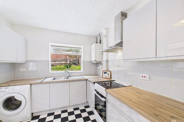 25 Hollingdean Terrace, Brighton photo 4
