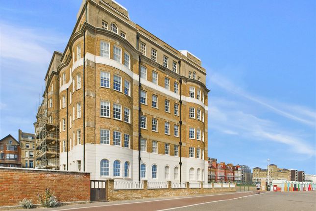 Flat for sale in Courtenay Terrace, Hove