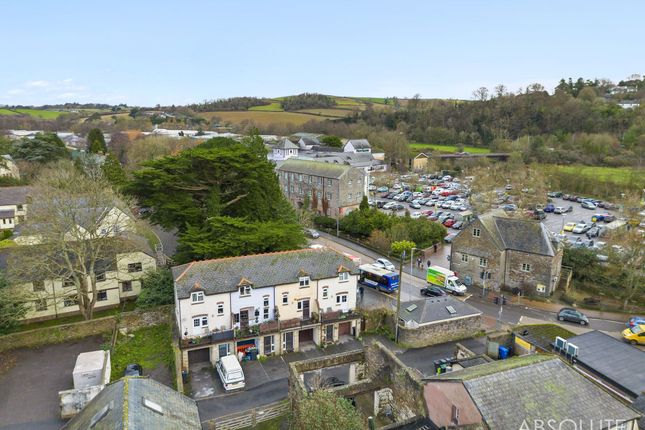 Town house for sale in Mill Lane, Totnes