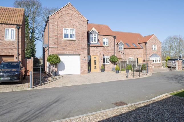 The Talisman, 7, Station Yard Close, Hutton Cranswick photo 2