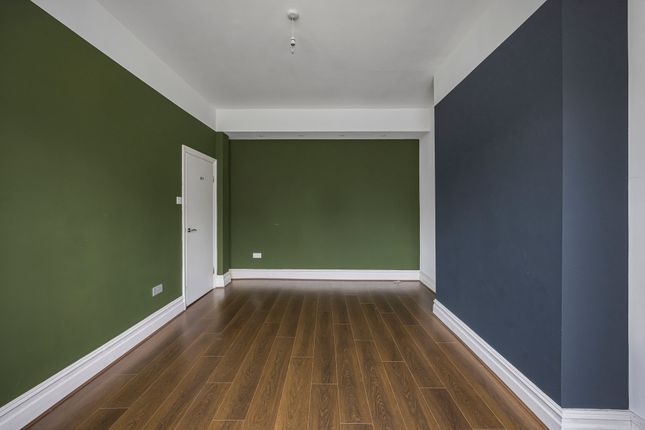 15 Dyson Road, London photo 4