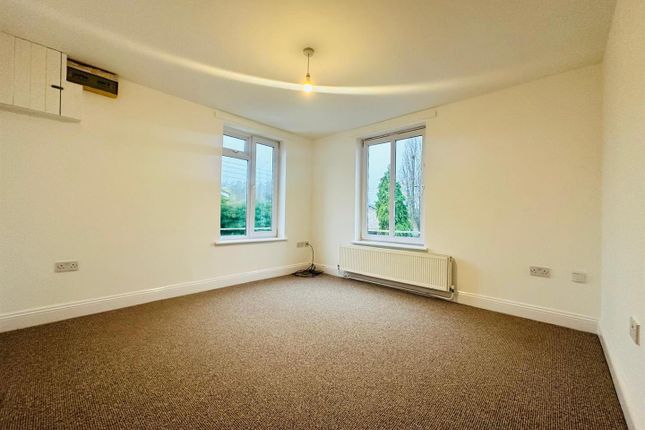 1b, Blundells Road, Tiverton photo 2