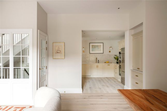 Grove House, Eleven Notting Hill, 6, Ossington Street, London photo 4
