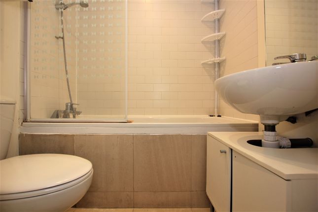 Bathroom.Jpg
