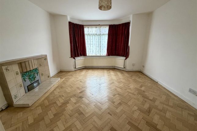 9, Lightborne Road, SALE photo 4