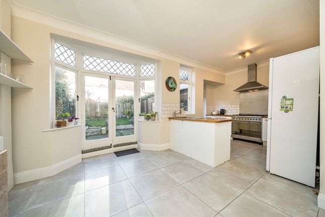 20, Maclean Road, London photo 2