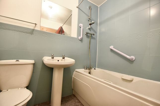 13 Wilton Court Wilton Close, Blackburn photo 4