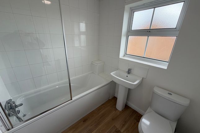 24 Parthenon Close, Nottinghamshire photo 5
