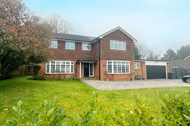 Thumbnail Detached house to rent in Holmwood Close, East Horsley, Leatherhead