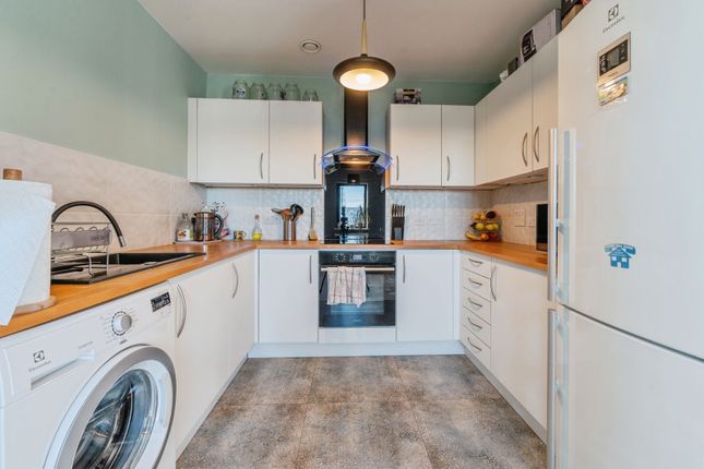 18, Bay House, 584, London Road, Essex photo 4