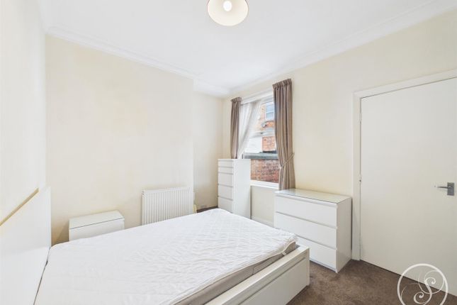 Flat 1, 13, Hawthorn Vale, Chapel Allerton photo 5