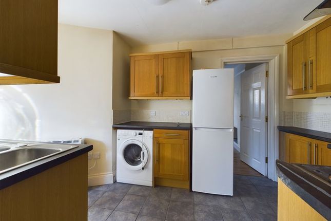 Flat for sale in West Street, Somerton