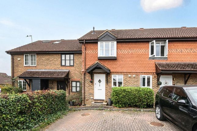 2-bed terraced on 11, Coleridge Close, Reading, £330,000