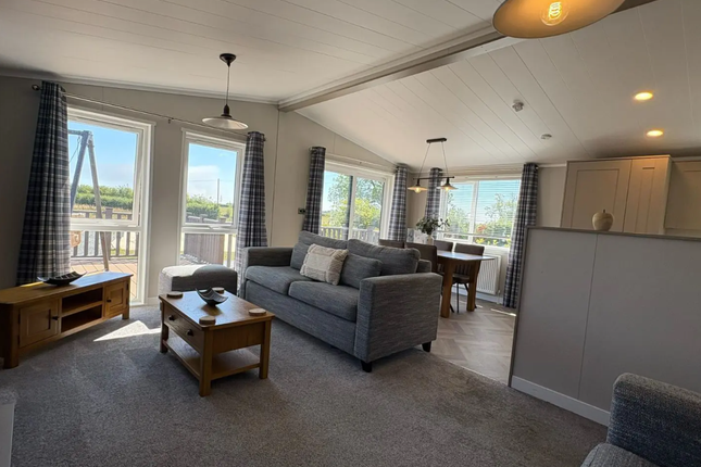 31, Oakwood Retreat Country Park, Bull Balk, YO41 4DD, Newton upon Derwent photo 4