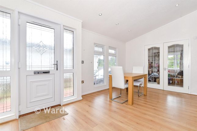 2, Castle Drive, Maidstone photo 5