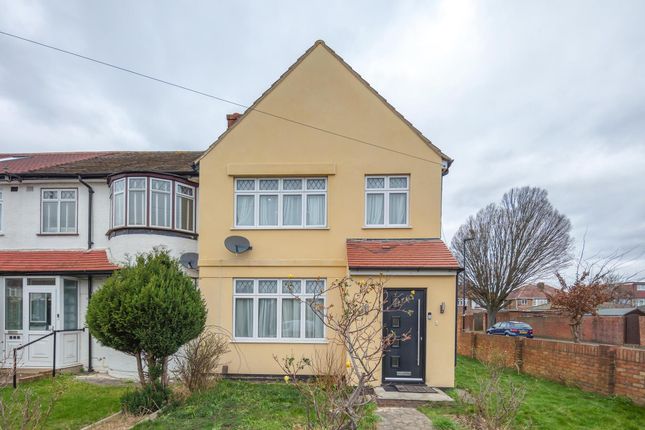 Thumbnail Semi-detached house to rent in Catherine Gardens, Hounslow