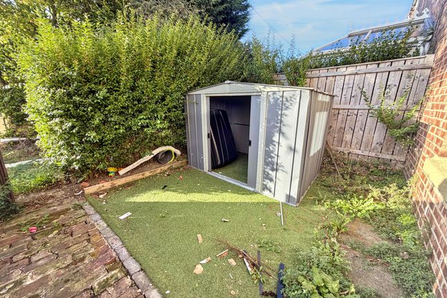 5, Robert Terrace, Rowlands Gill photo 3