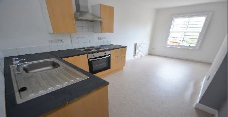 Thumbnail Flat to rent in Hainton Avenue, Grimsby