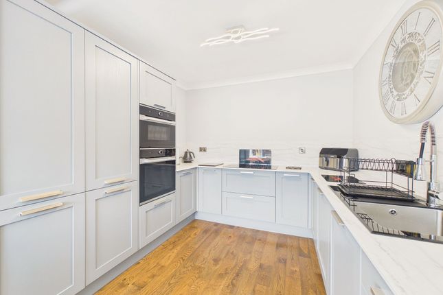 36 The Rowans, Gateshead photo 2