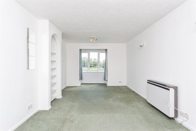47, Viewfield Close, Harrow photo 2