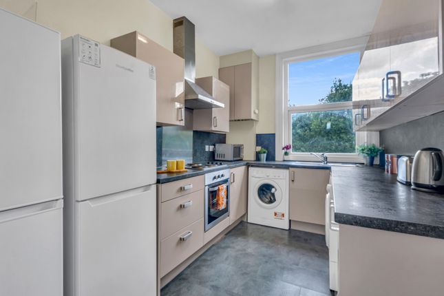 FLAT 5, HYDE PARK ROAD, Leeds photo 2