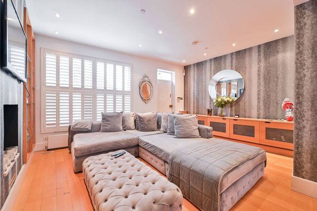 Property for sale in Westmoreland Terrace, Pimlico, London