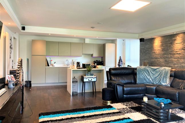 wallpapers Salford Quays Houses For Sale for sale in the quays salford m50