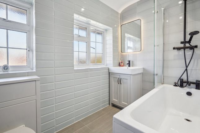 17, Swallow Street, Iver photo 5