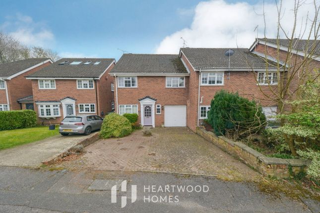 24, Camlet Way, St. Albans photo 2